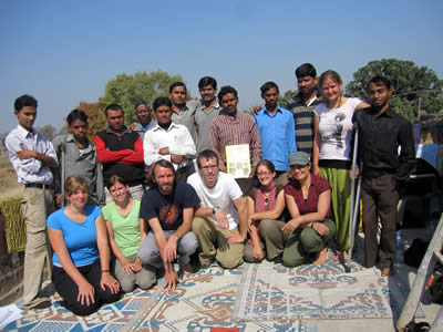 Muskan Viklang Trust Mitarbeiter